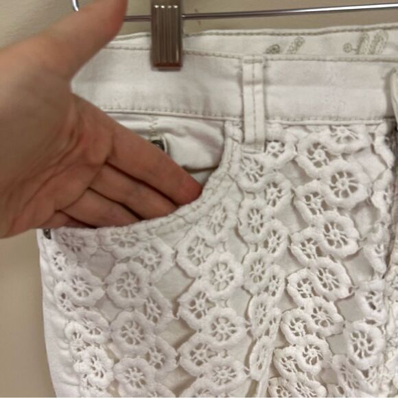 Vanilla Star lace  white shorts. Size 13 - Picture 2 of 5